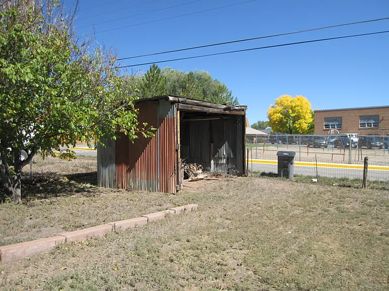 408 S Ash St — Photo 6