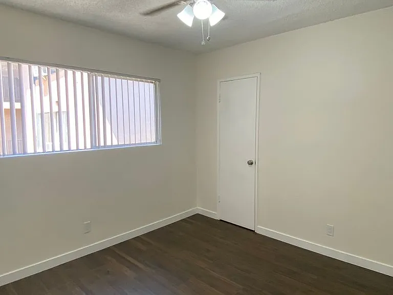 1546 S Gramercy Pl #6 — Photo 6