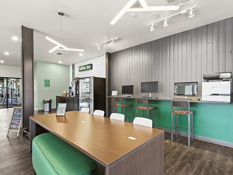 3225 Kinsrow Ave - WEB-16