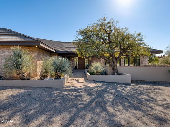 4th image of 4740 N Hacienda Del Sol Rd