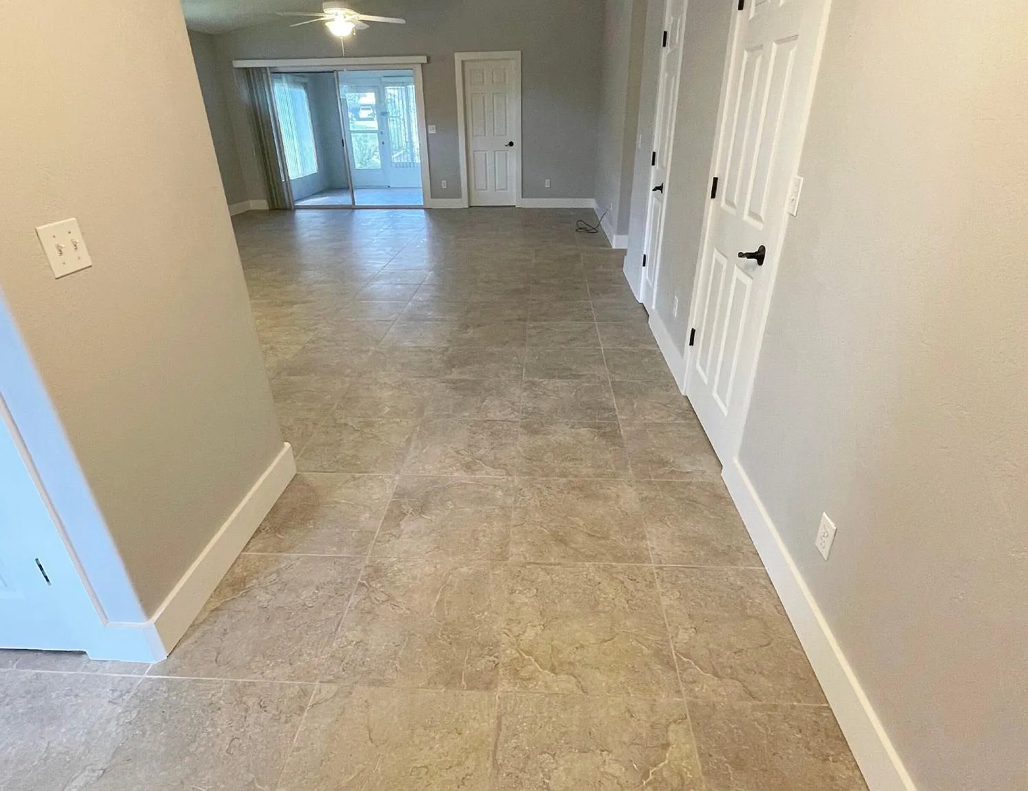 664 Wellesley Ct — Photo 2