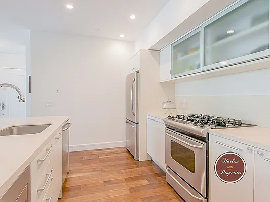 Sold by Harlem Properties | media 1