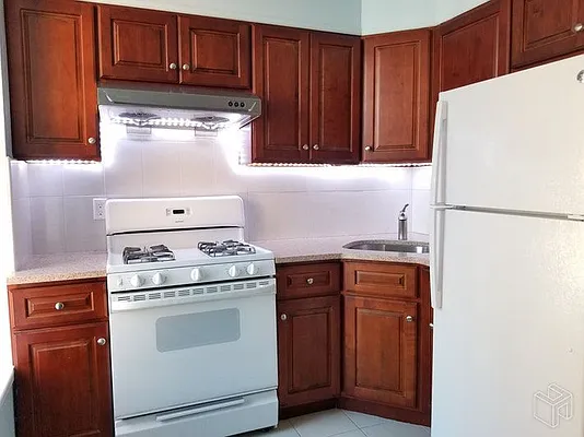 Rented by Halstead Real Estate | media 37