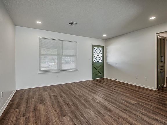 4th image of 3500 Overland Dr