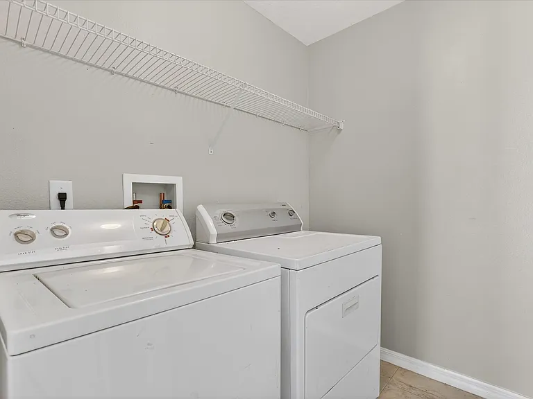 931 Emerald Green Ct — Photo 10