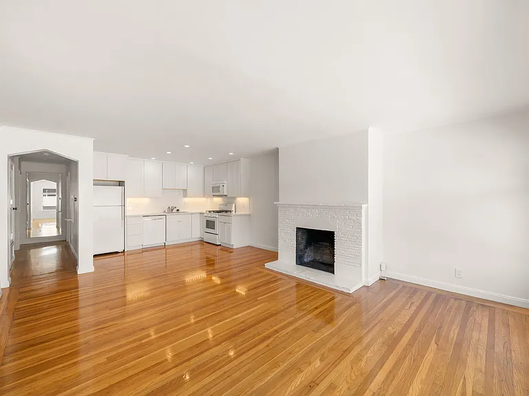 4441 Balboa St #2 — Photo 12