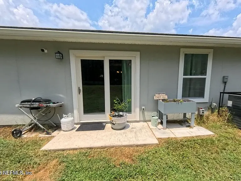 8352 Hewitt St — Photo 23