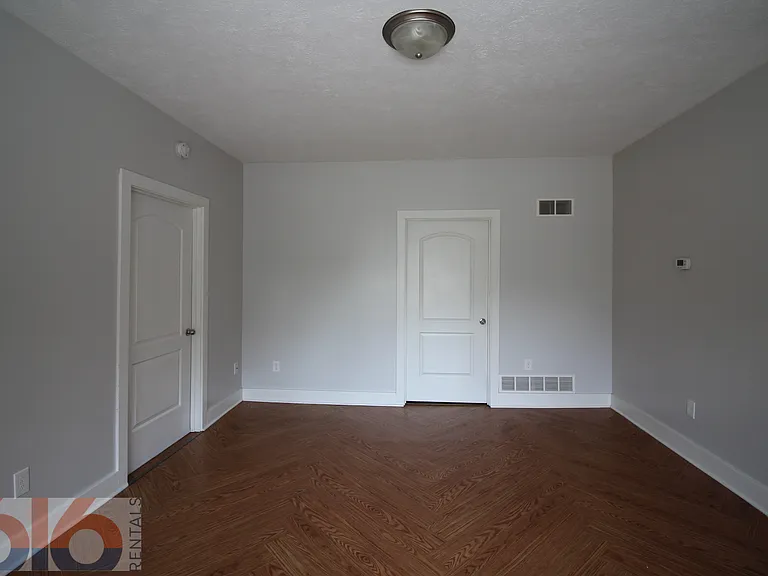 858 Dayton St SW — Photo 12