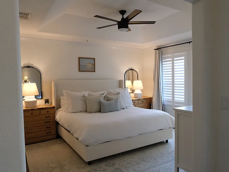 689 Oak Lake Ln — Photo 25