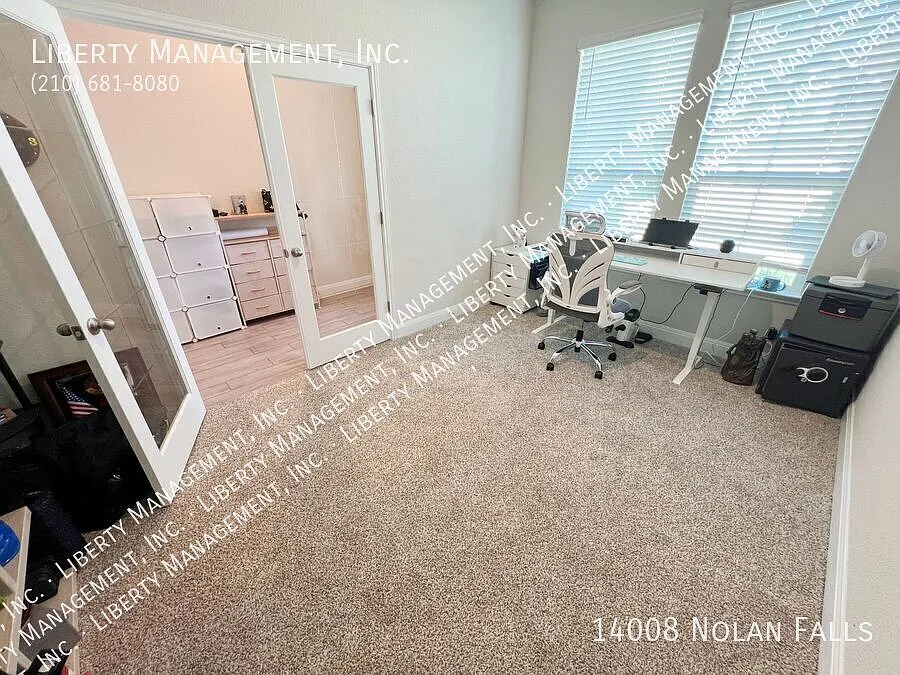 4 Bed, 2.5 Bath Home with 3 Car Garage — Photo 4