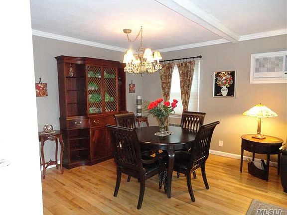 4th image of 18 Sandalwood Ave