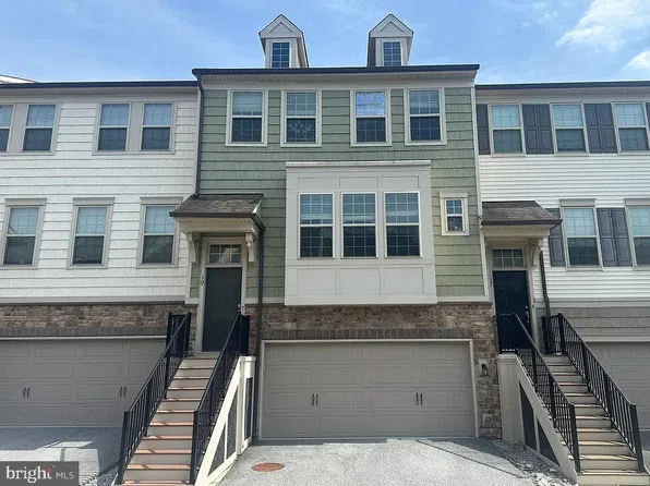 19 Addison Ln, Malvern, PA 19355