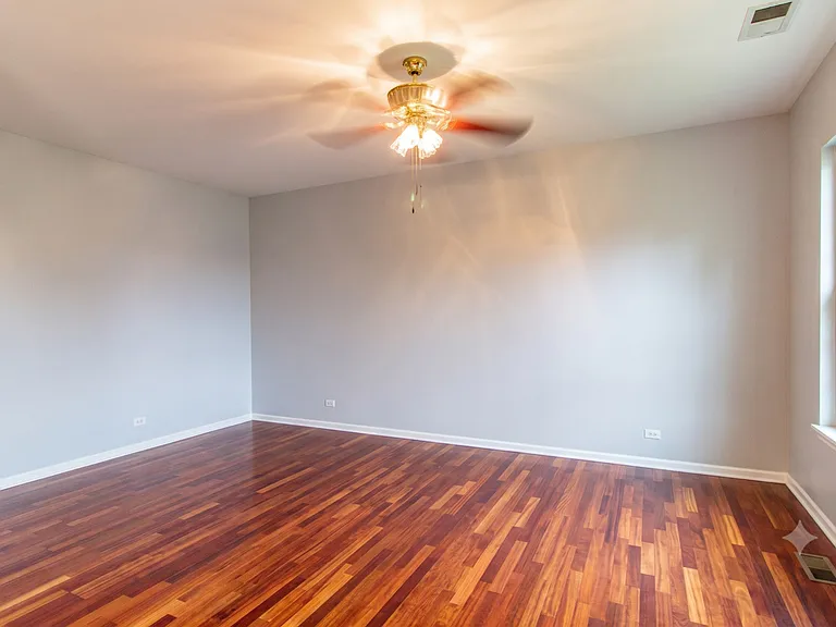 6 Beaconsfield Ct — Photo 8