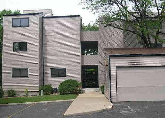 1st image of 7205 N Lakeside Ct