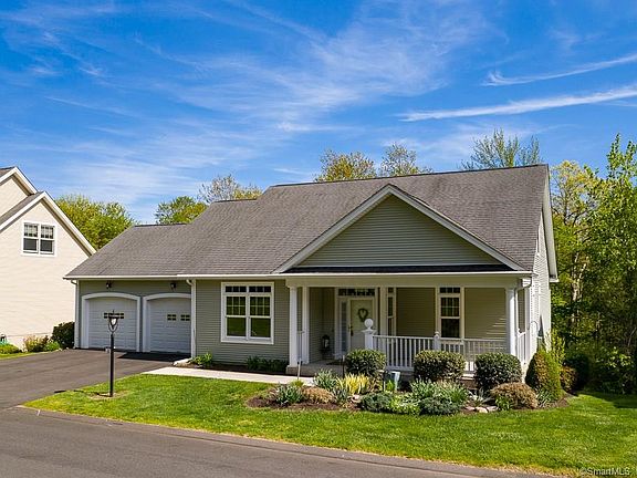 4th image of 16 Crystal Springs Dr #16