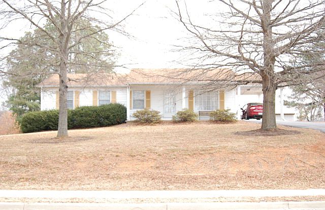 1st image of 3068 Franklin Tpke