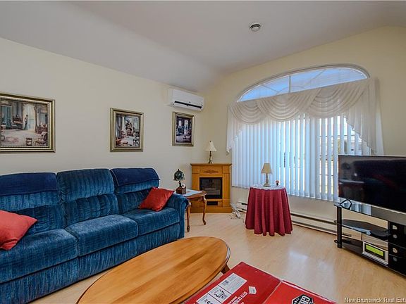 3rd image of 357 Beausejour St