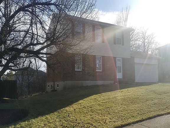 3rd image of 1589 Hazelgrove Dr