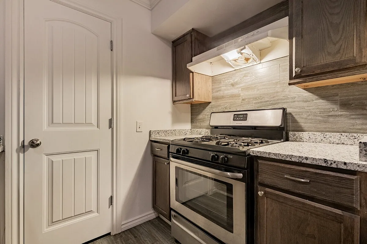 1 bed, 1.0 bath, 550 sqft, $800 — Photo 4
