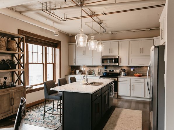 221 S Phillips Ave APT 405