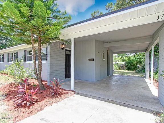 4th image of 1701 Sable Palm Ln