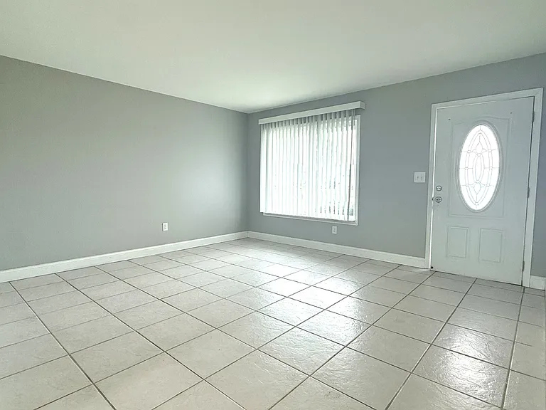 14666 Ingraham Blvd — Photo 4