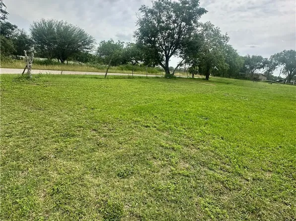 Fischer St #1, Cuero, TX 77954