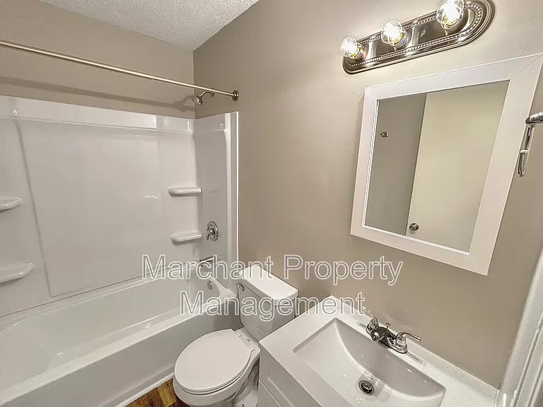 4716 Old Spartanburg Rd — Photo 17