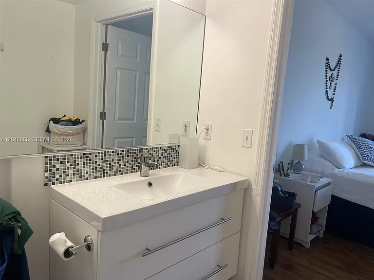 3500 Coral Way #1413 — Photo 11