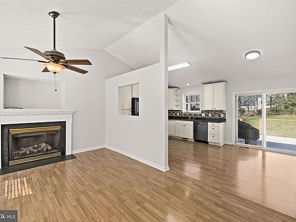 5th image of 26 Benner Loop