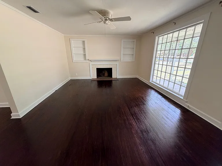 713 Lakeland Ave — Photo 13