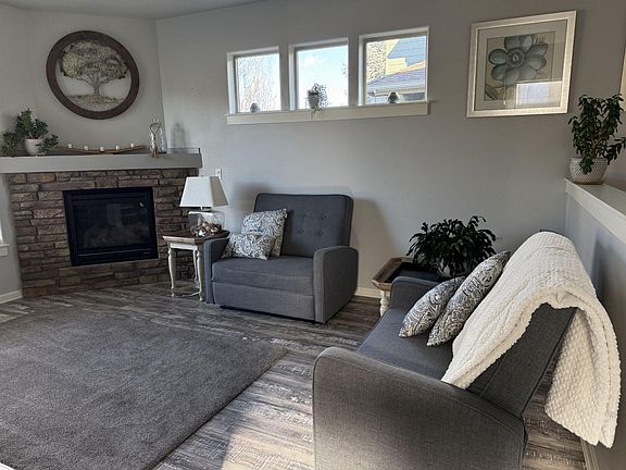 4th image of 3380 SW 28th St