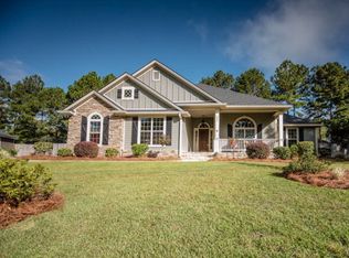 531 Cottonwood Cv, Hahira, GA 31632