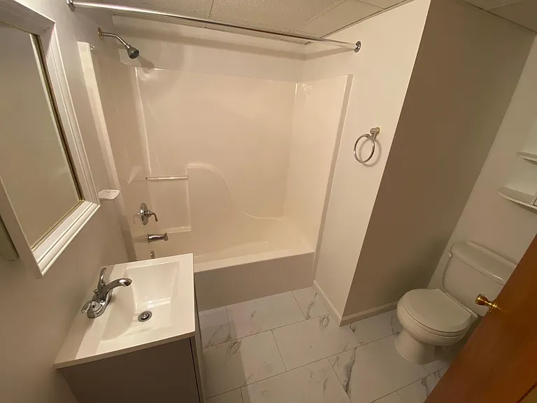 60 Dogwood Ln — Photo 4
