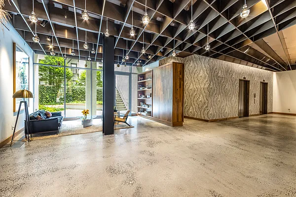 Rented by Compass | media 27