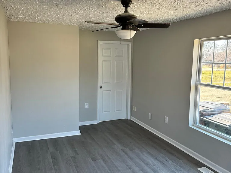 3005 Navaho St — Photo 2