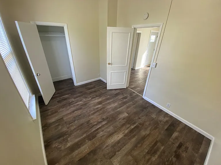 4149 Grant St — Photo 9