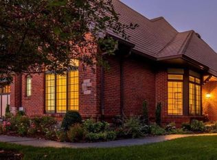 596 Upper Conway Cir, Chesterfield, MO 63017