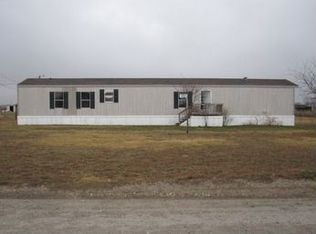 168 Green Meadow Dr, Valley View, TX 76272