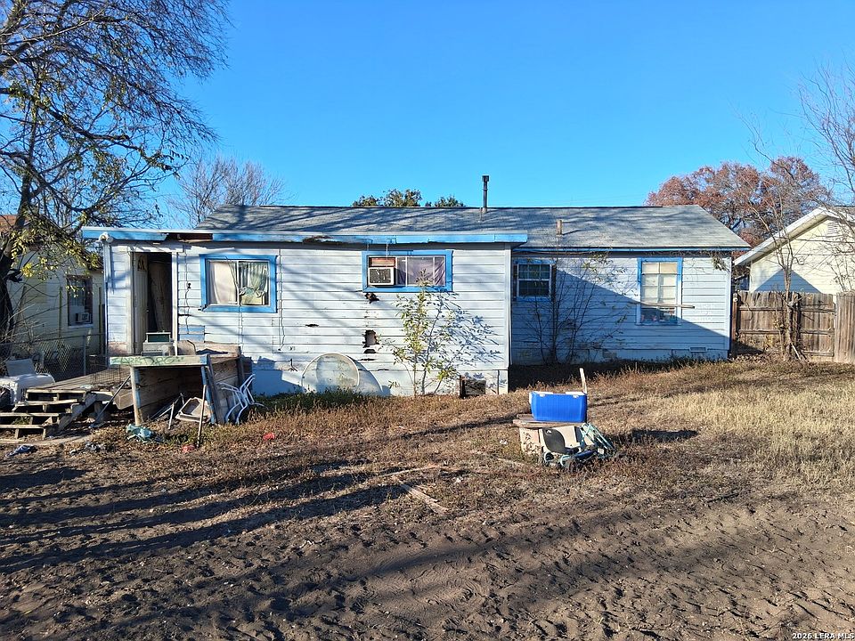 1st image of 222 Belfast Dr.