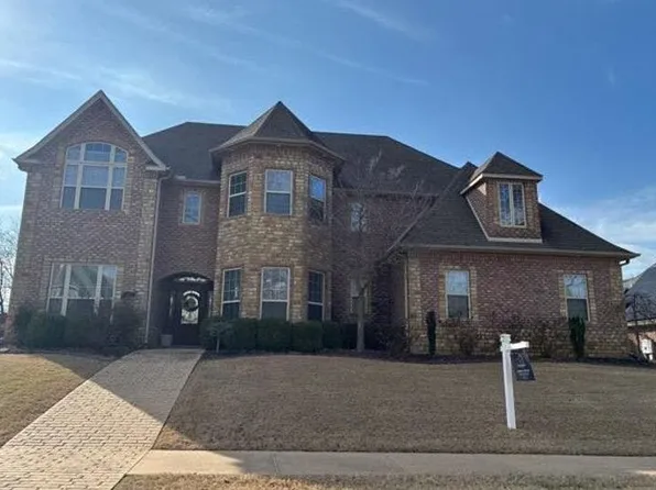 405 NW O St, Bentonville, AR 72712
