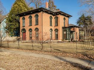 326 S 2nd St, Rockford, IL 61104