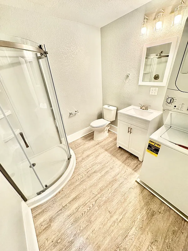 1 bed, 1.0 bath, $1,095 — Photo 3