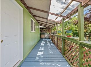 1331 Mountain View Rd, Kalama, WA 98625