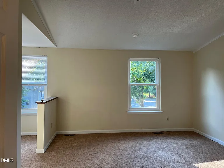 1829 Fox Sterling Dr — Photo 8