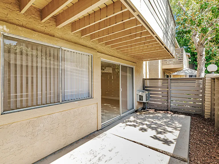 Santana Place — Photo 29