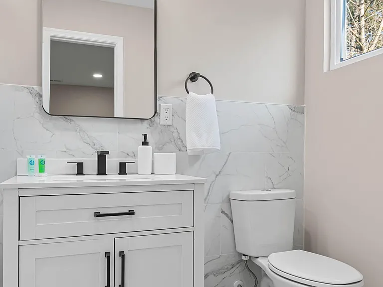 8815 Delphine Rd — Photo 14