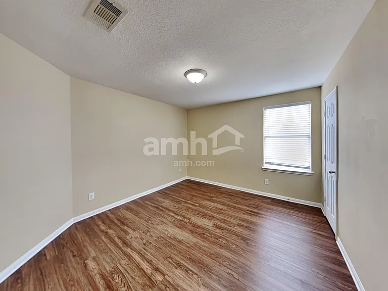 9415 White Diamond Ln — Photo 15