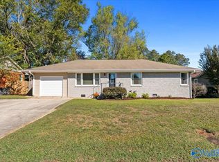 1227 Oakwood Ave NE, Huntsville, AL 35811