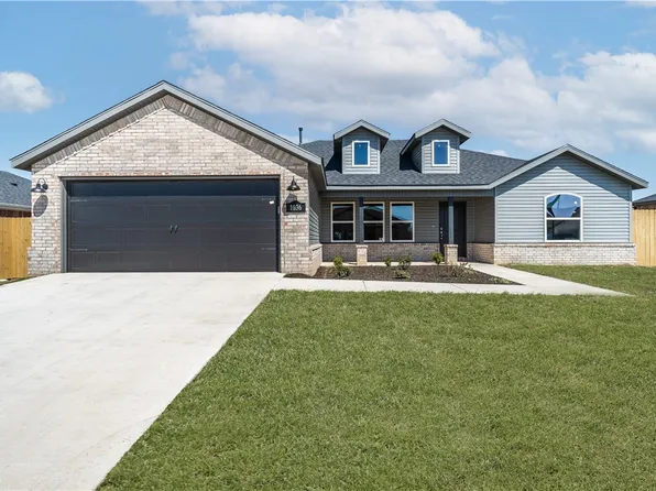 1048 Glenora Ave, Lowell, AR 72745